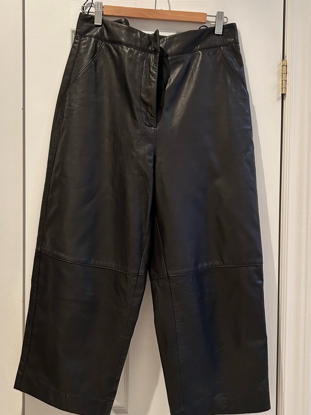 DKNY Women Cropped Black Zip Pants Genuine Leather Size 10